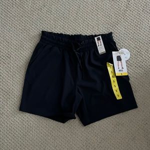 Brand New Women’s Woven Short